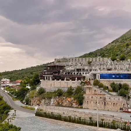 Bed and Breakfast Iliria Canaj